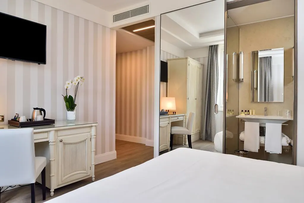 Hotel Firenze E Continentale La Spezia 4*,